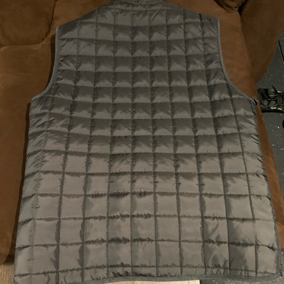 Black Cold Weather Vest - Picture 4 of 5